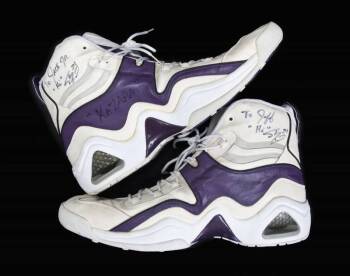 SHAQUILLE O'NEAL GAME WORN AND SIGNED SHOES