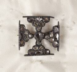 GRETA GARBO MALTESE CROSS BROOCH - 2