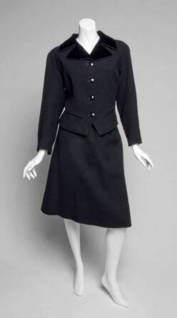 GRETA GARBO BLACK VALENTINA SKIRT SUIT