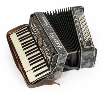 VARSITY SOPRANI ACCORDION