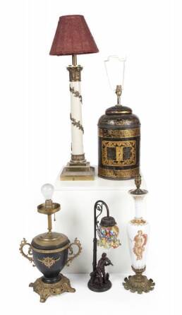 ASSORTED GROUP OF TABLE LAMPS