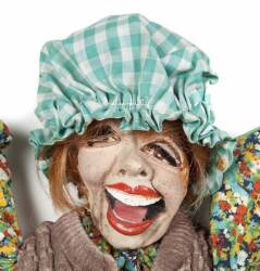 CAROL BURNETT CHARWOMAN MARIONETTE - 2