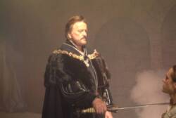 ROBERT GOULET KING ARTHUR CAMELOT CAPE - 3