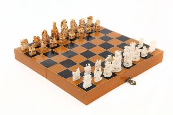 LARGE FORMAT IVORY CHESS SET