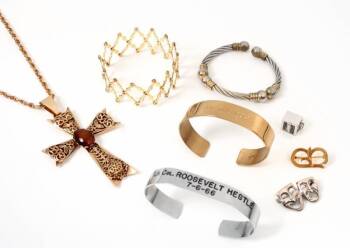 ROBERT GOULET JEWELRY ITEMS