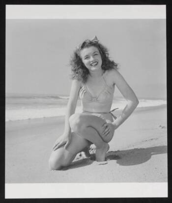 MARILYN MONROE PHOTOGRAPH BY ANDRE DE DIENES