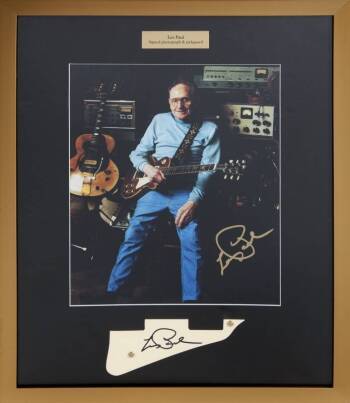 LES PAUL SIGNED PHOTOGRAPH AND PICKGUARD