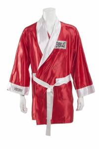 EVANDER HOLYFIELD OWNED & SIGNED CAESARS PALACE ROBE