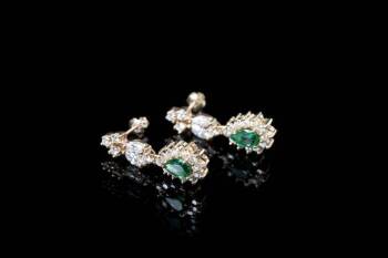 DIAMOND AND EMERALD EARRINGS