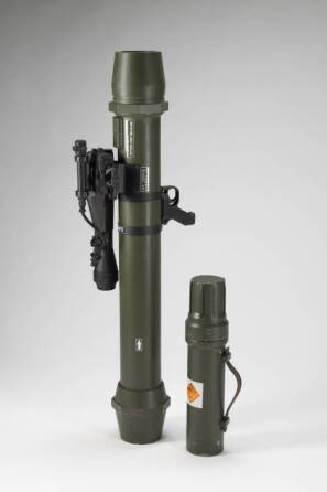 WAR OF THE WORLDS PROP BAZOOKA AND AMMO CANISTER