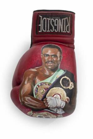 EVANDER HOLYFIELD PORTRAIT BOXING GLOVE