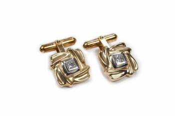 EVANDER HOLYFIELD OWNED DIAMOND CUFFLINKS