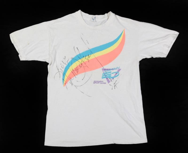 MICHAEL JACKSON SIGNED T-SHIRT