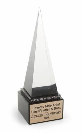 LUTHER VANDROSS 1994 AMERICAN MUSIC AWARD