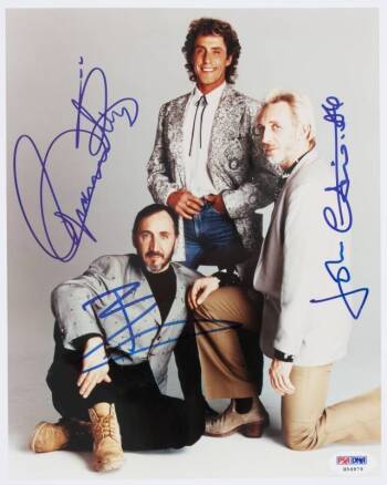 THE WHO SIGNED IMAGE