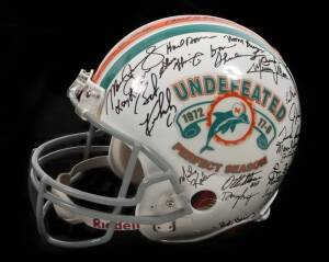 1972 MIAMI DOLPHINS UNDEFEATED TEAM SIGNED HELMET