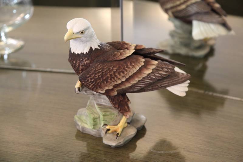 BOEHM EAGLE FIGURINE