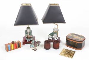 GROUP OF GAMBLING AND DECORATIVE ITEMS