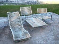 GROUP OF WALTER LAMB BROWN JORDAN OUTDOOR FURNITURE