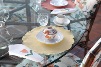 GROUP OF TABLE LINENS