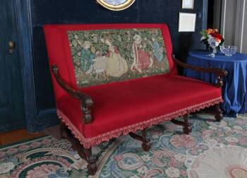 JACOBEAN WALNUT SETTEE