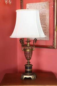 LOUIS XVI STYLE URN FORM TABLE LAMP