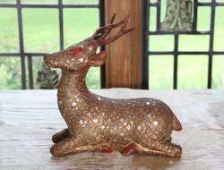 CUT CRYSTAL LUSTRE AND MIRRORED REINDEER STATUE - 2