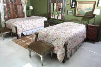 PAIR OF ROCOCO STYLE GREEN PAINTED TWIN BEDFRAMES AND TABLE