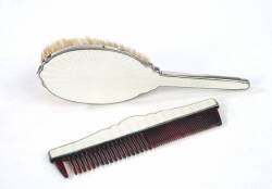 STAN LAUREL BRUSH AND COMB