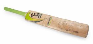 RICKY PONTING MATCH USED AND SIGNED CRICKET BAT