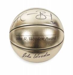 JOHN WOODEN SIGNED 2003-04 JOHN R. WOODEN AWARD GOLD BASKETBALL - 3