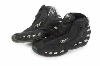 SHAQUILLE O'NEAL GAME WORN AND SIGNED SHOES