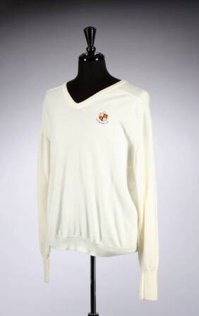 BOB HOPE LAKESIDE GOLF CLUB SWEATER