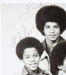 JACKSON 5 SIGNED PROMOTIONAL PHOTOGRAPH - 4