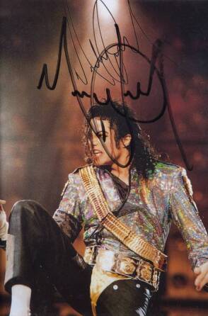 MICHAEL JACKSON SIGNED IMAGE