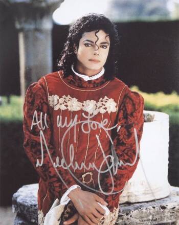 MICHAEL JACKSON SIGNED PHOTOGRAPH