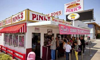 PINK'S HOT DOGS EXPERIENCE