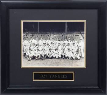 NEW YORK YANKEES 1927 CHAMPIONSHIP TEAM FACSIMILE SIGNATURE PHOTOGRAPH