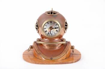 BURT REYNOLDS COPPER DIVER'S HELMET DESK CLOCK