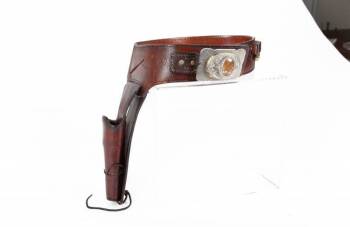 BURT REYNOLDS INSCRIBED GUN BELT AND HOLSTER