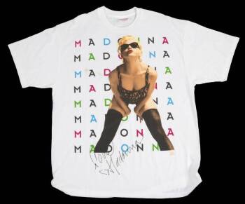 MADONNA SIGNED T-SHIRT