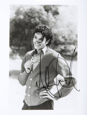 MICHAEL JACKSON SIGNED PHOTOGRAPH