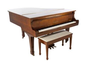 DOM DeLUISE YAMAHA G2 GRAND PIANO