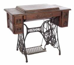 DOM DeLUISE SEWING TABLE AND STOOL - 5