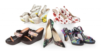 BRITTANY MURPHY FLORAL PRINT SHOES