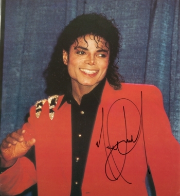 MICHAEL JACKSON SIGNED IMAGE