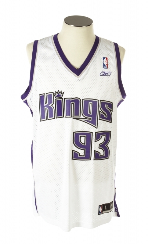 RON ARTEST SIGNED SACRAMENTO KINGS JERSEY