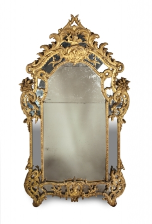 ANTIQUE LOUIS XV GILTWOOD MIRROR