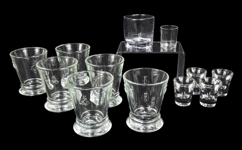 ASSORTED GROUP OF GLASS TUMBLERS