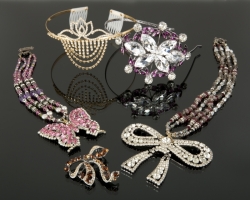 JOAN COLLINS COSTUME JEWELRY AND ACCESSORIES